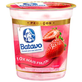 Iogurte Batavo Com Pedaços De Frutas De Morango 450G